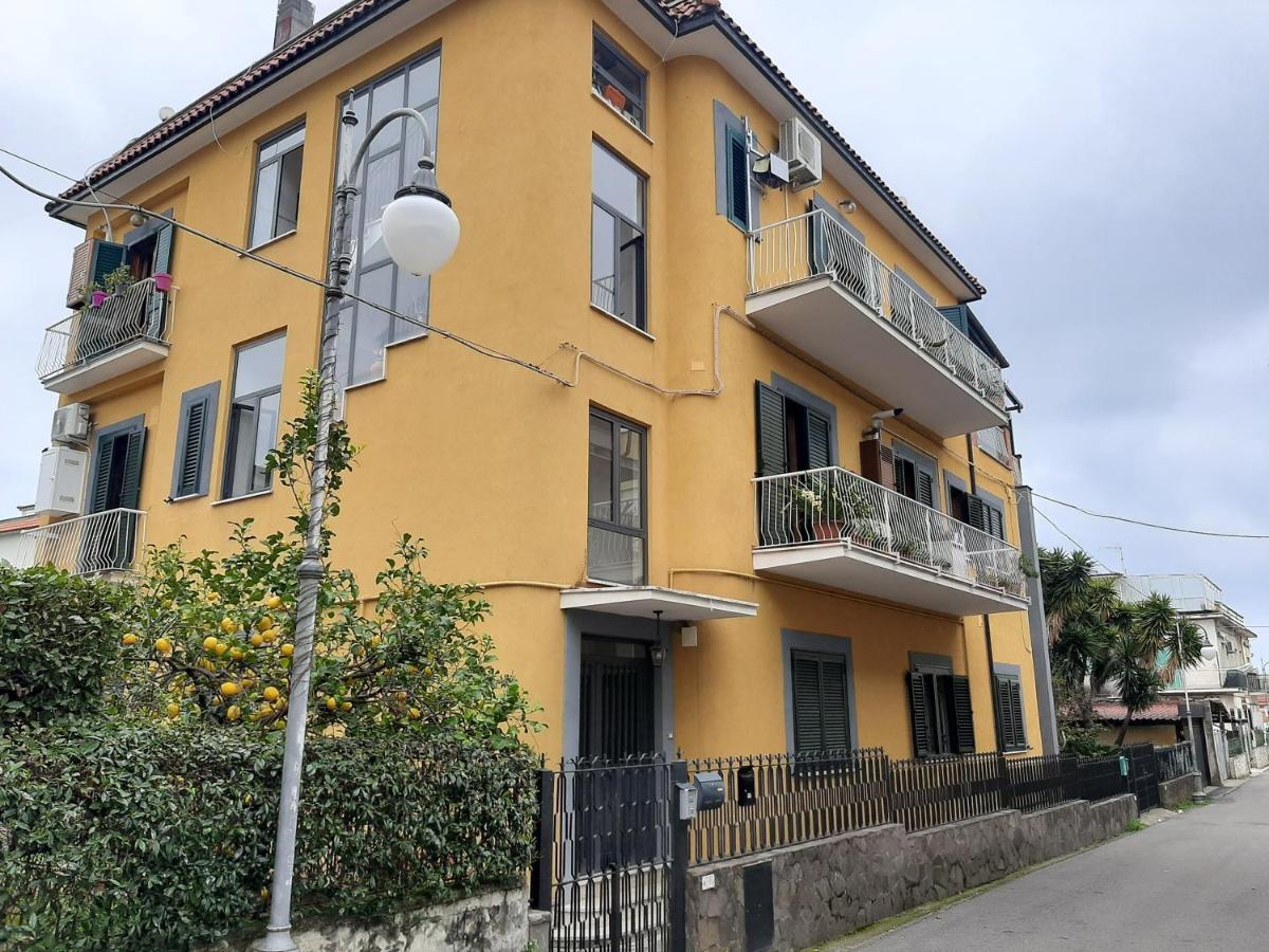 Casa Annalisa Lägenhet Scauri  Exteriör bild